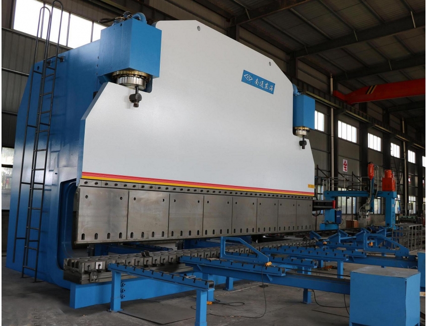 WE67K-1200/8000 CNC Press Brake